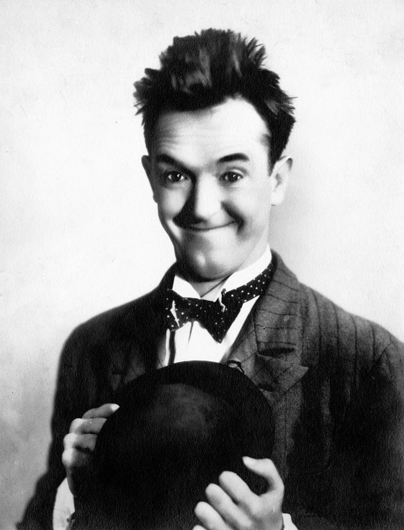 800px-Stan_Laurel_c1920
